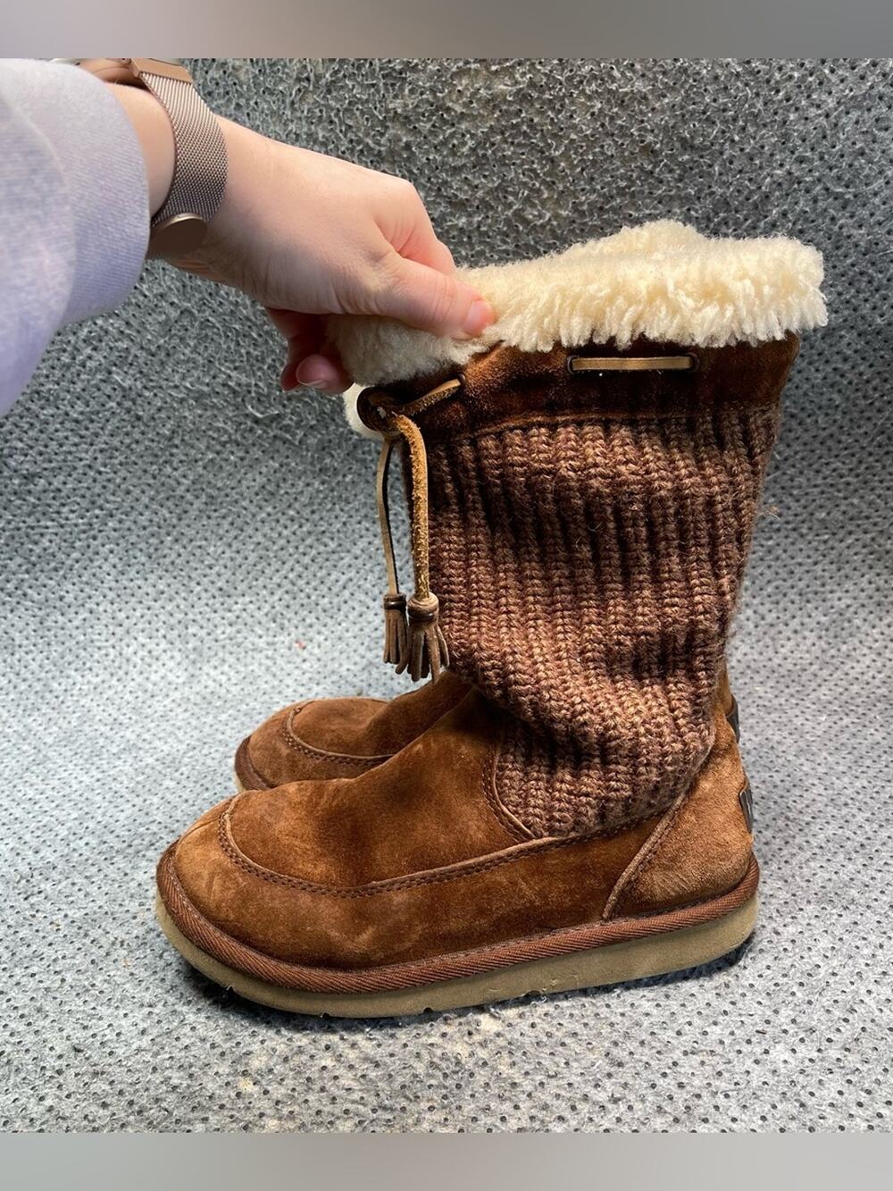 Ugg Brown Crochet Suburb Knit Boots Size 5 Women’s